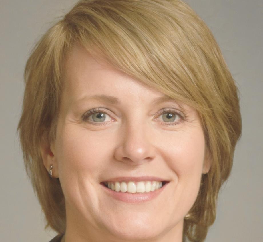 Zufriedene Kundin nach erfolgreicher Budgetberatung